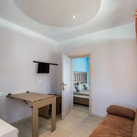 Appartement Lena Ii *
